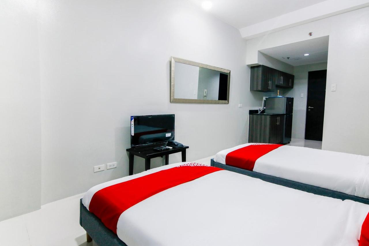 Oyo 508 Vista Wil Tower Hotel Manilla Buitenkant foto