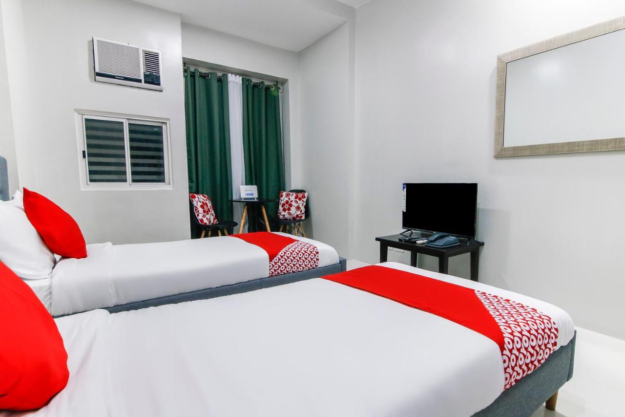 Oyo 508 Vista Wil Tower Hotel Manilla Buitenkant foto