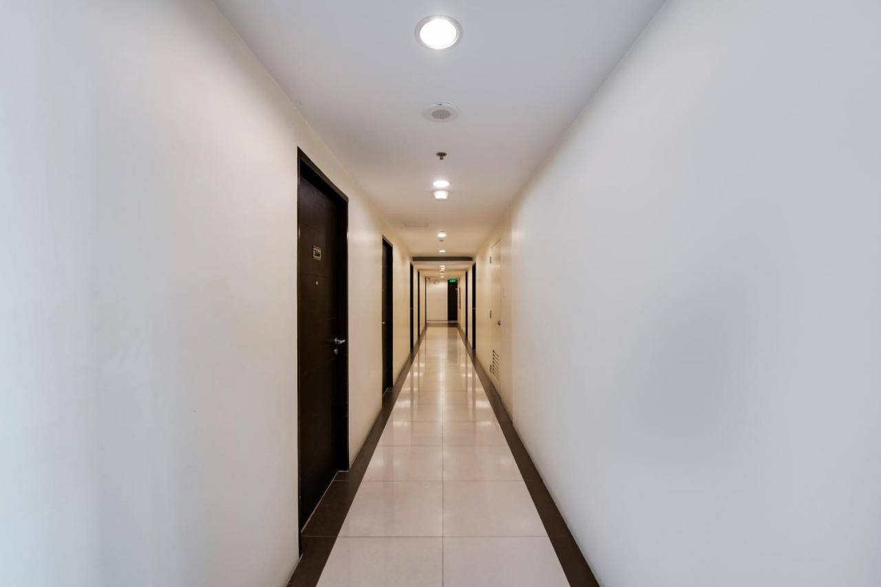 Oyo 508 Vista Wil Tower Hotel Manilla Buitenkant foto